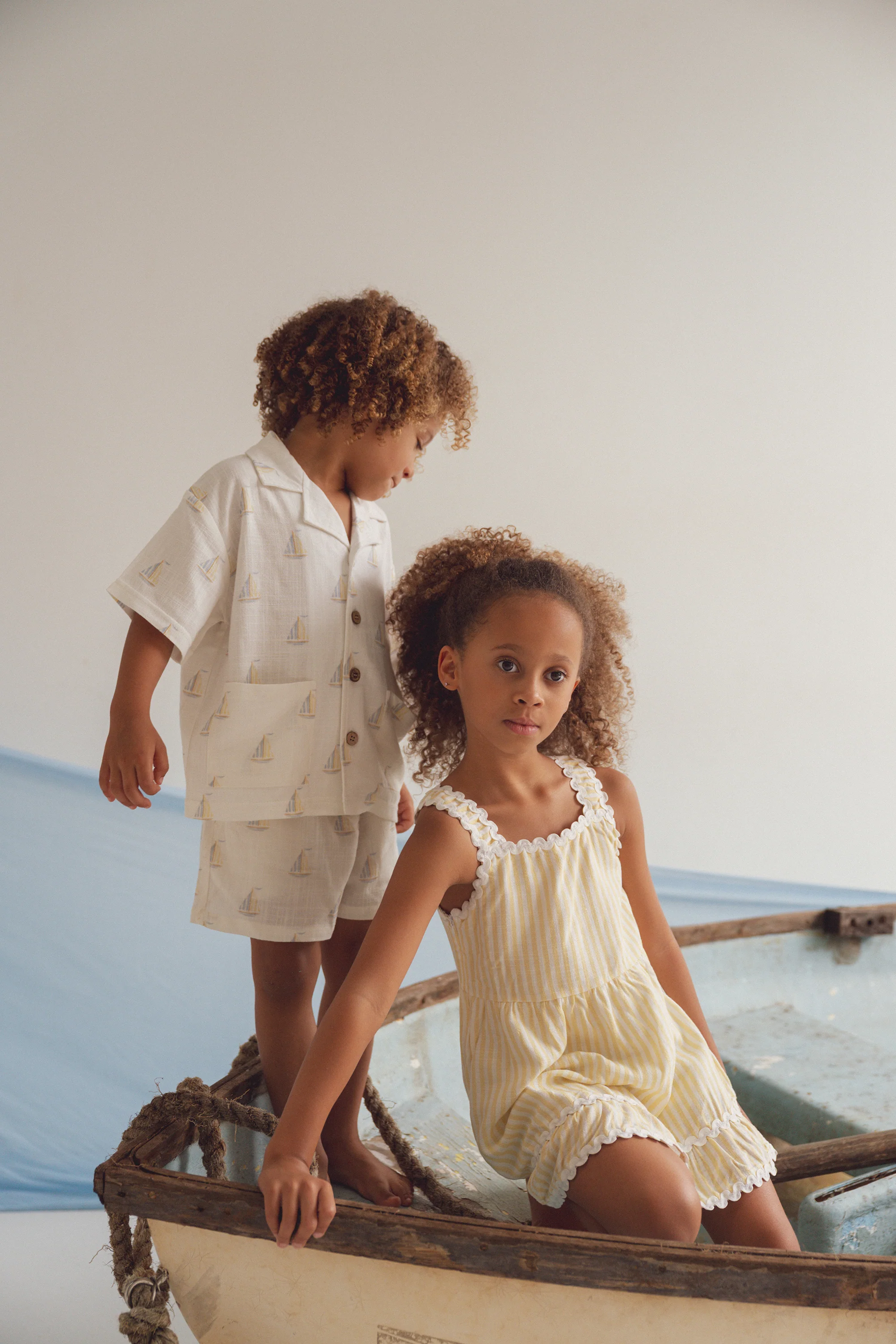Sailboat Linen Shorts - Image 5